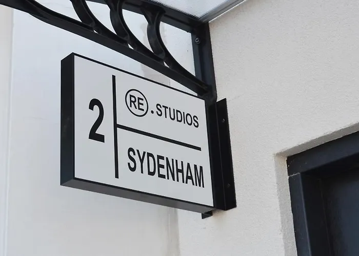 Lovely Studio Apartment With Access For Wheel-Chairs In Sydenham